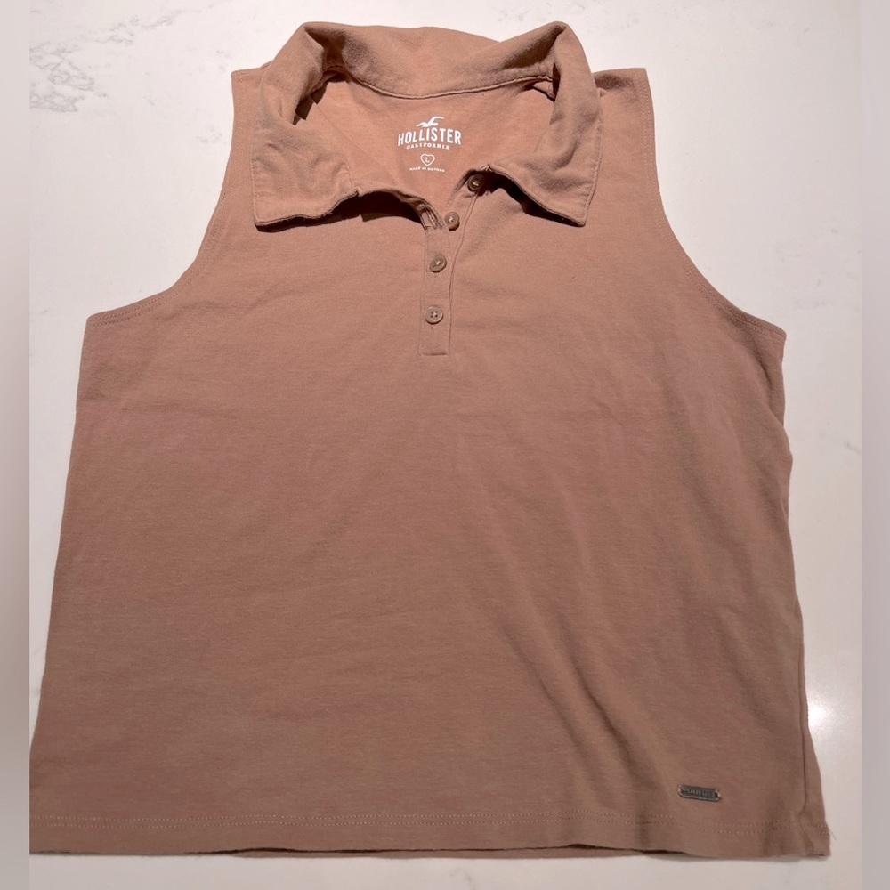 Size women’s L Hollister sleeveless polo